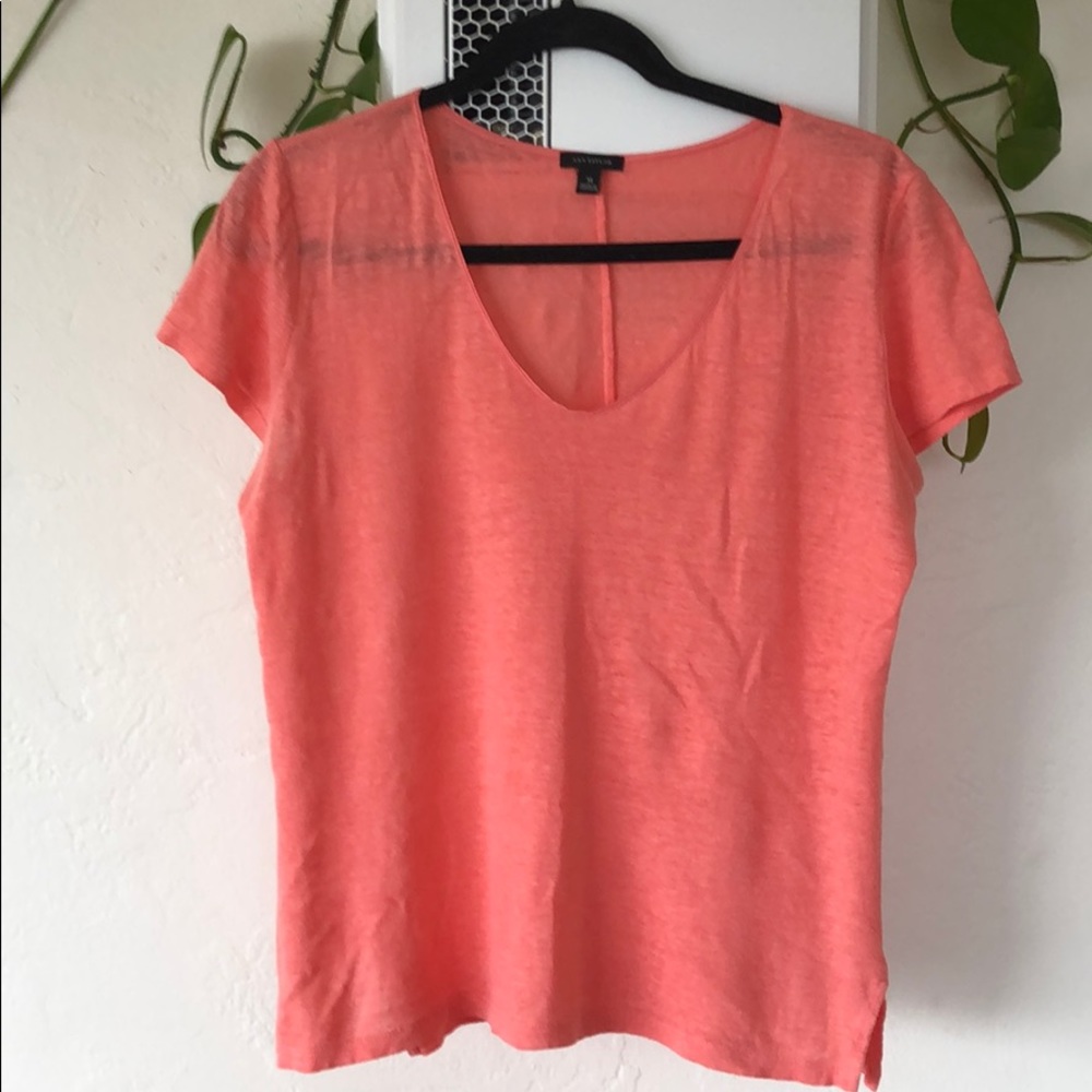 Ann Taylor V-neck slub knit T-shirt